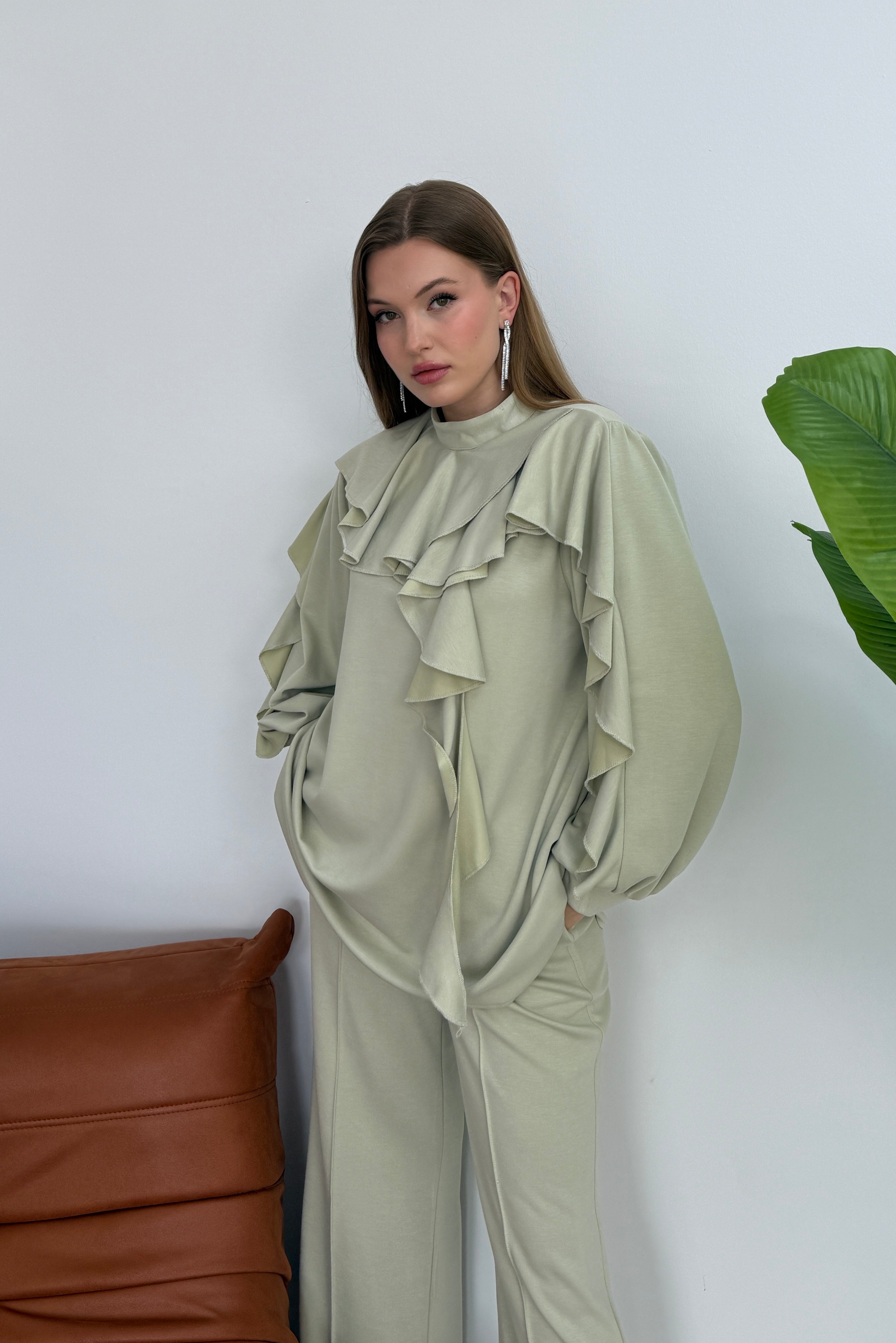 Kol Yaka Volanlı Takım