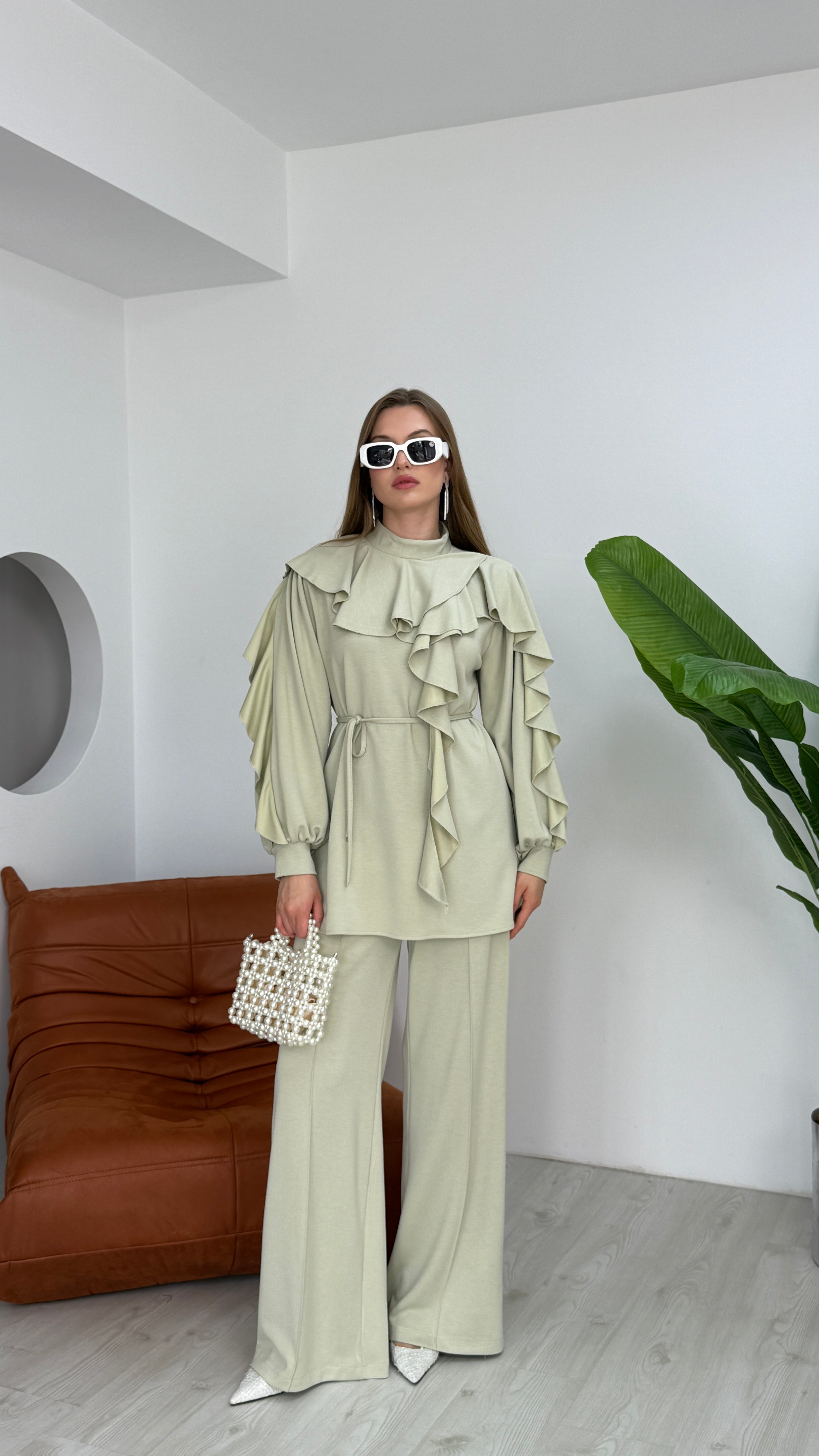 Kol Yaka Volanlı Takım