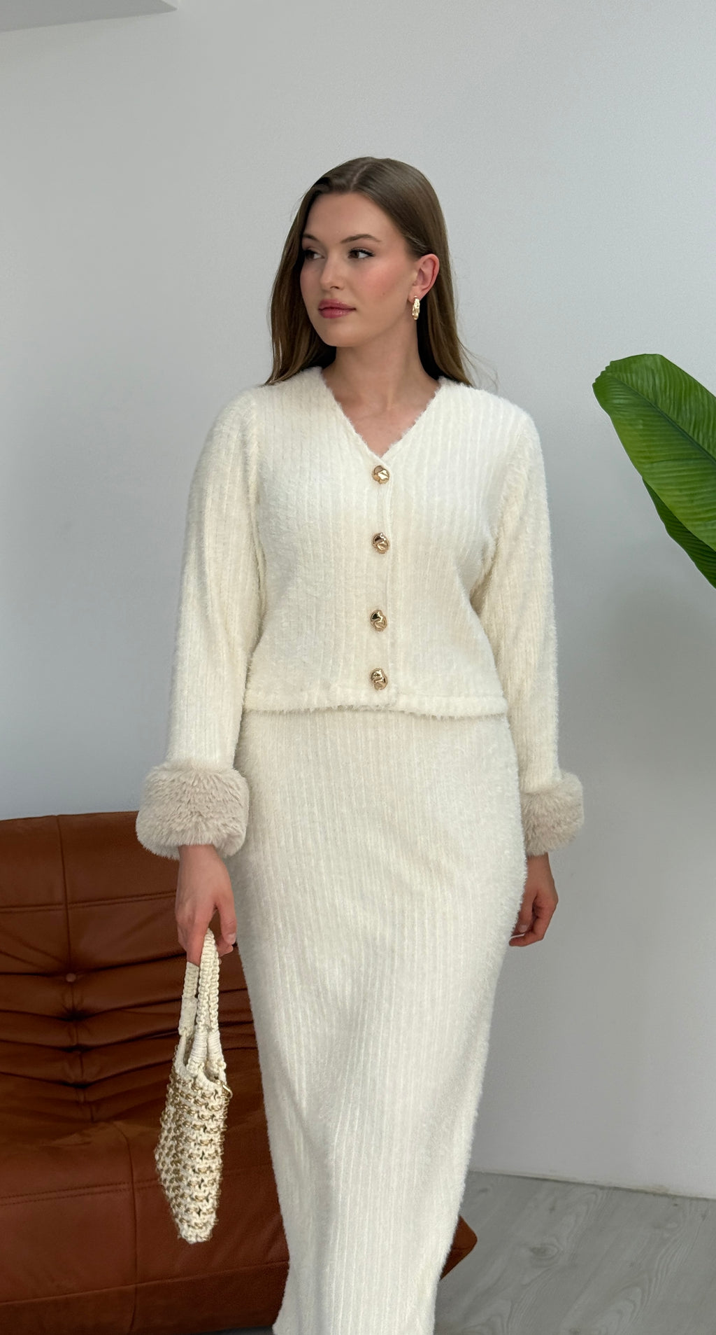 Yumuşak Doku Kürk Bilek Detay Gold Düğmeli Takım