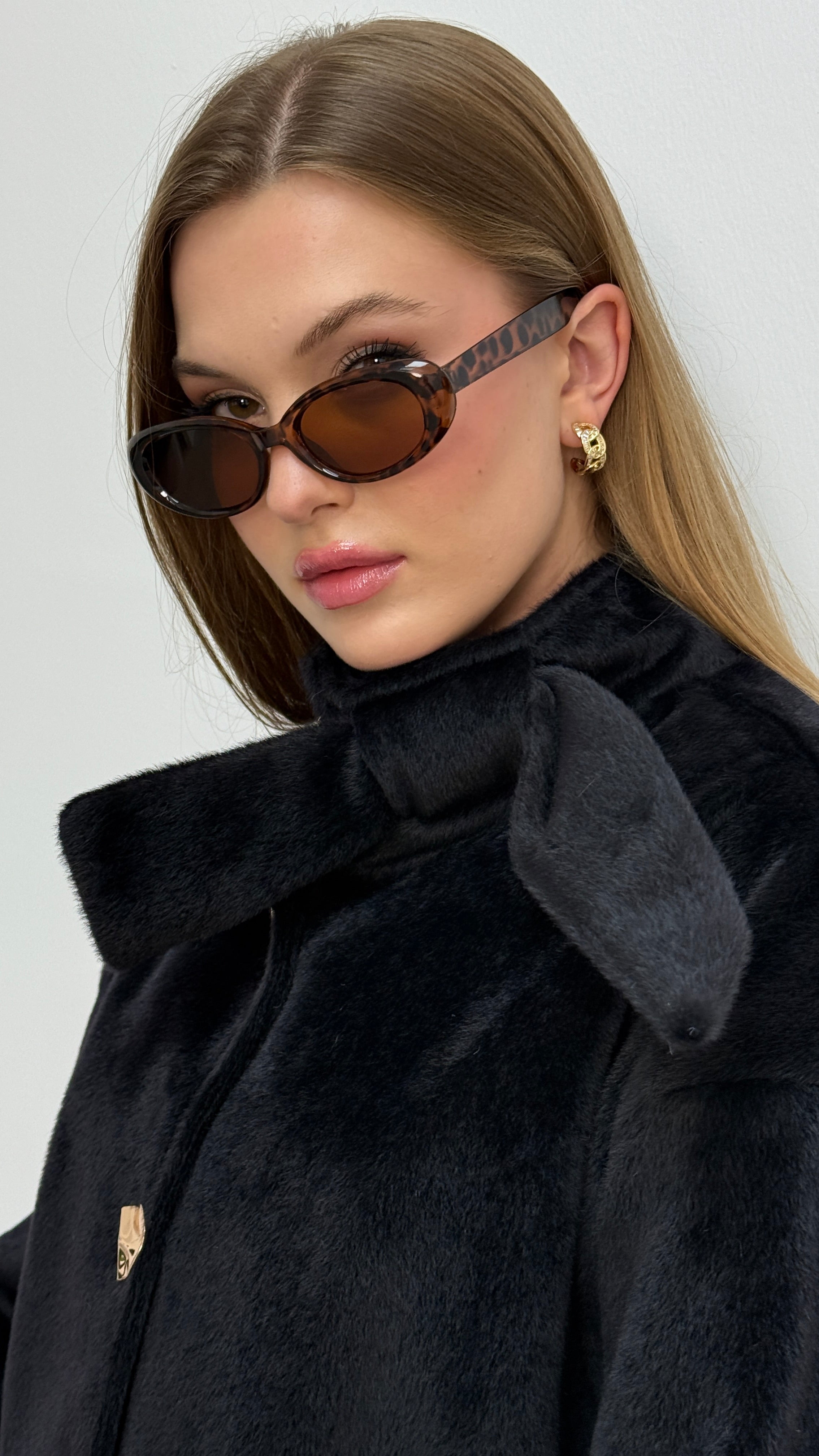 Yakası Fiyonklu Gold Düğmeli Fox Ceket Kaban