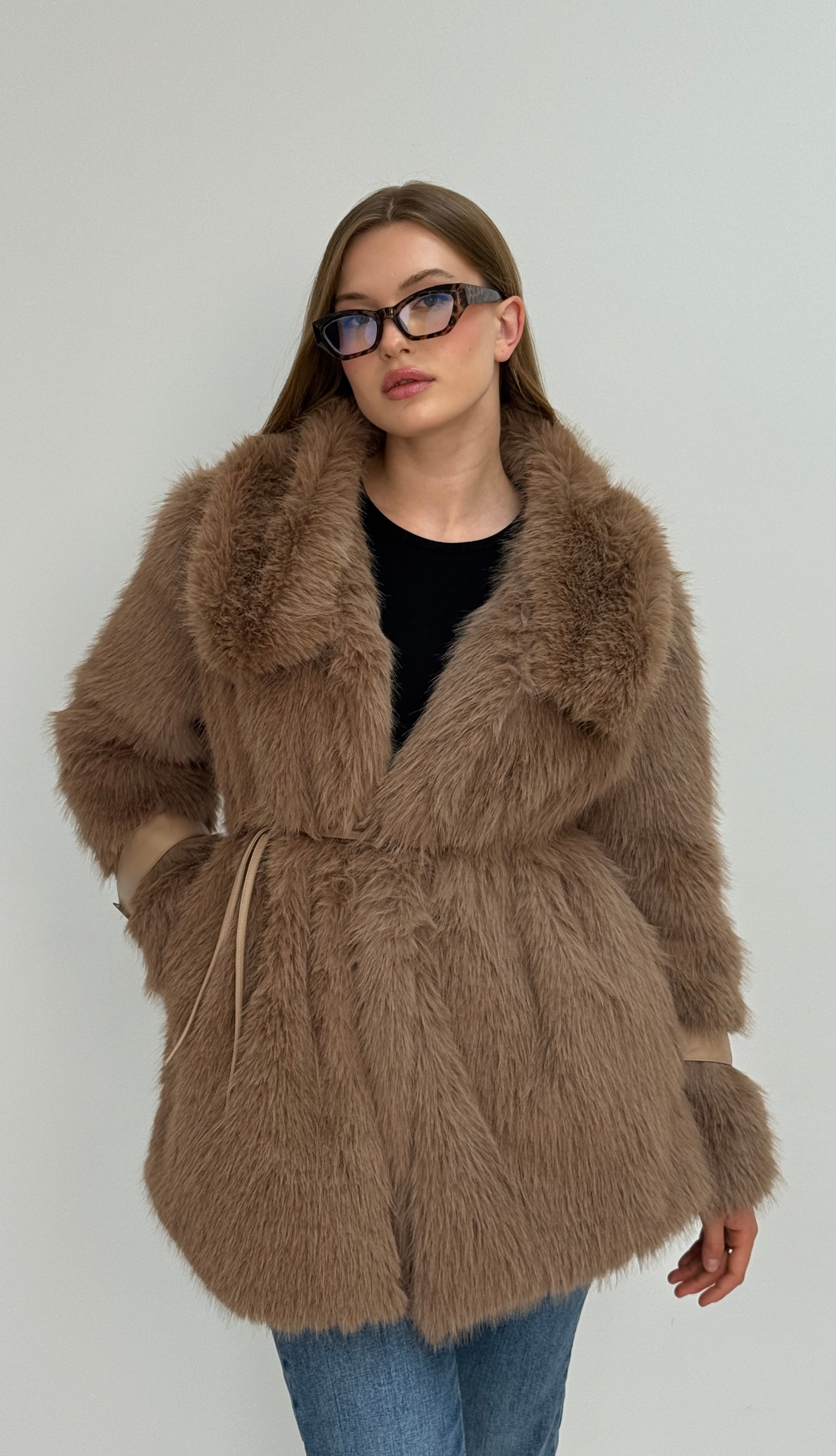 Ceket Yaka Yumuşak Doku Deri Kol Kemerli Kuşaklı Kürk Mont