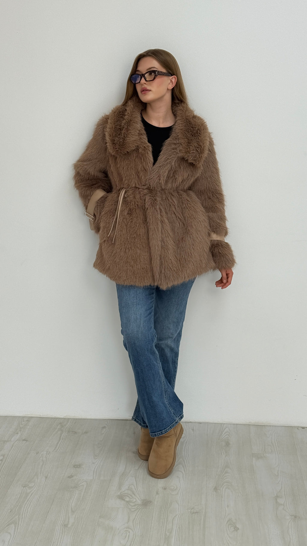 Ceket Yaka Yumuşak Doku Deri Kol Kemerli Kuşaklı Kürk Mont