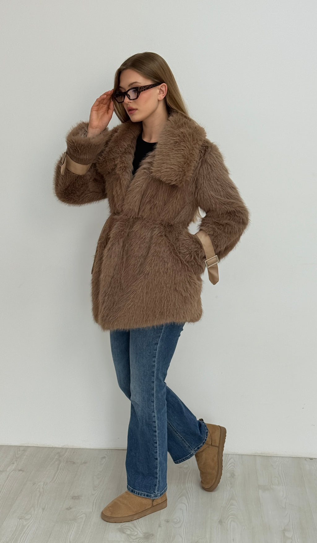 Ceket Yaka Yumuşak Doku Deri Kol Kemerli Kuşaklı Kürk Mont